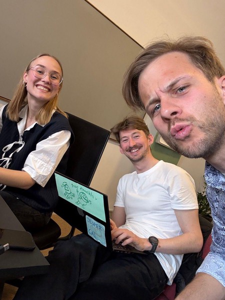 Katrine and Jesper showing me the ropes on facilitating AI solutions.