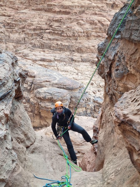 Gunnhild Rapellerer etter Black Magic i labyrintiske omgivelser.
